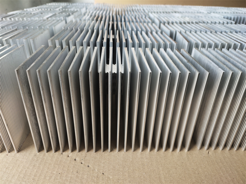 91看片APP大全电焊机散热器