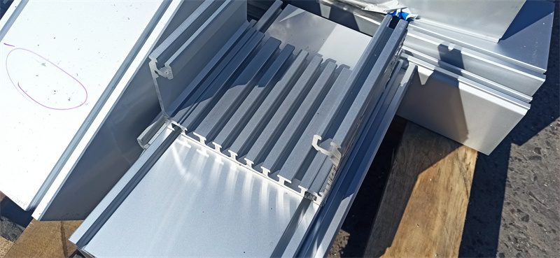 91看片APP大全电池外壳挤压开模定制